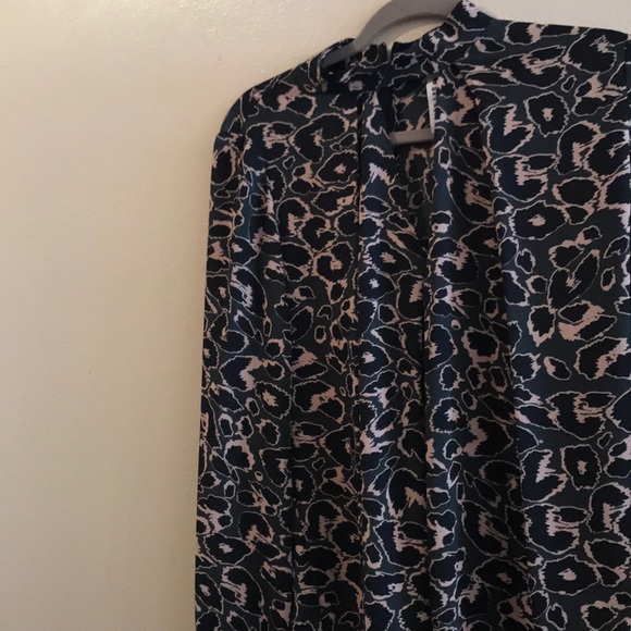 Design Lab Blouse - Picture 2 of 4